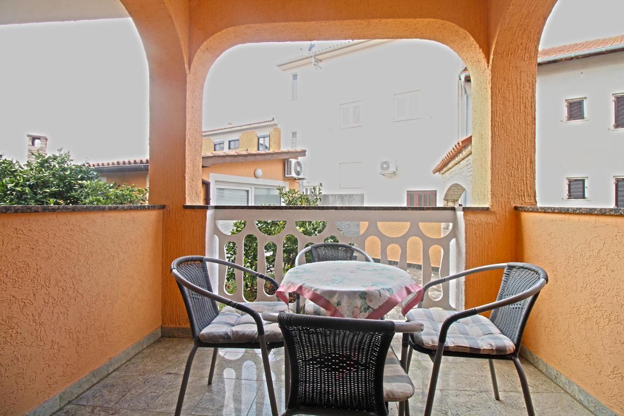 Apartment Mirela 2145 Fažana Exterior foto